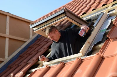 Pose de fenêtres de toit Velux à Rivel